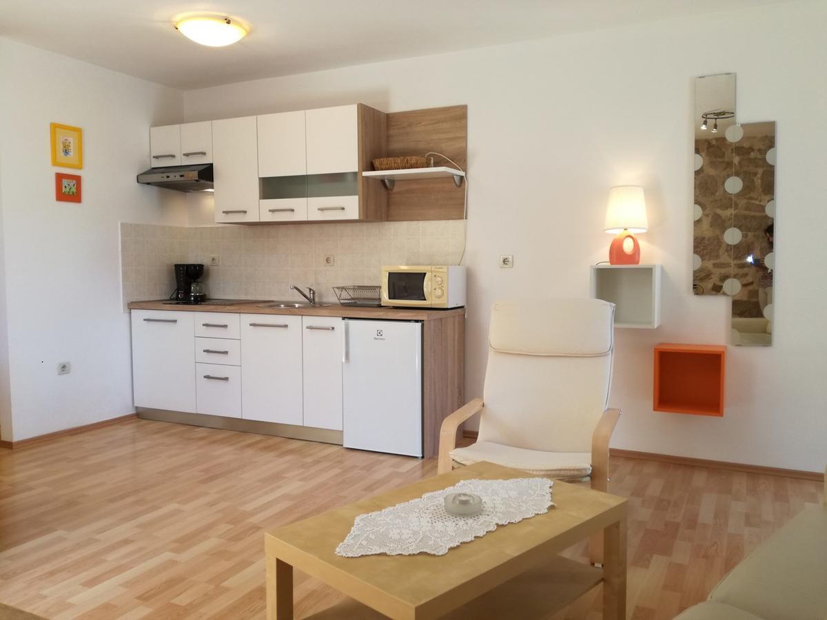 Apartment Nirvana ヴルサル エクステリア 写真